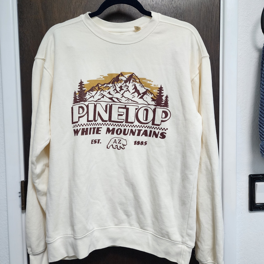 PINETOP AZ White Mountains  Oversized Sweatshirt S NWT